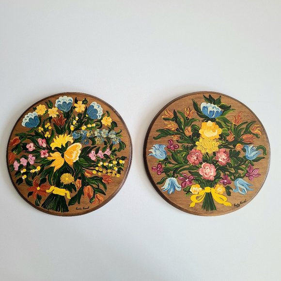 hand painted wall decor Other - Set of 2 large round wood plugs with hand painted flowers.